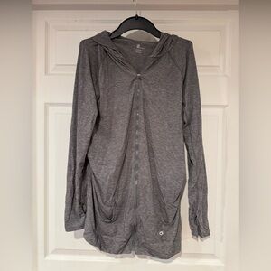 GAP Gray Maternity Activewear Top